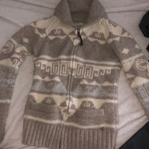 Tna wool knit pattern sweater 100% lambs wool